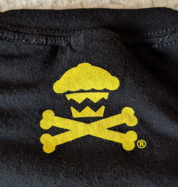 Women's XL - Peanuts x Johnny Cupcakes Crooky Snoopy