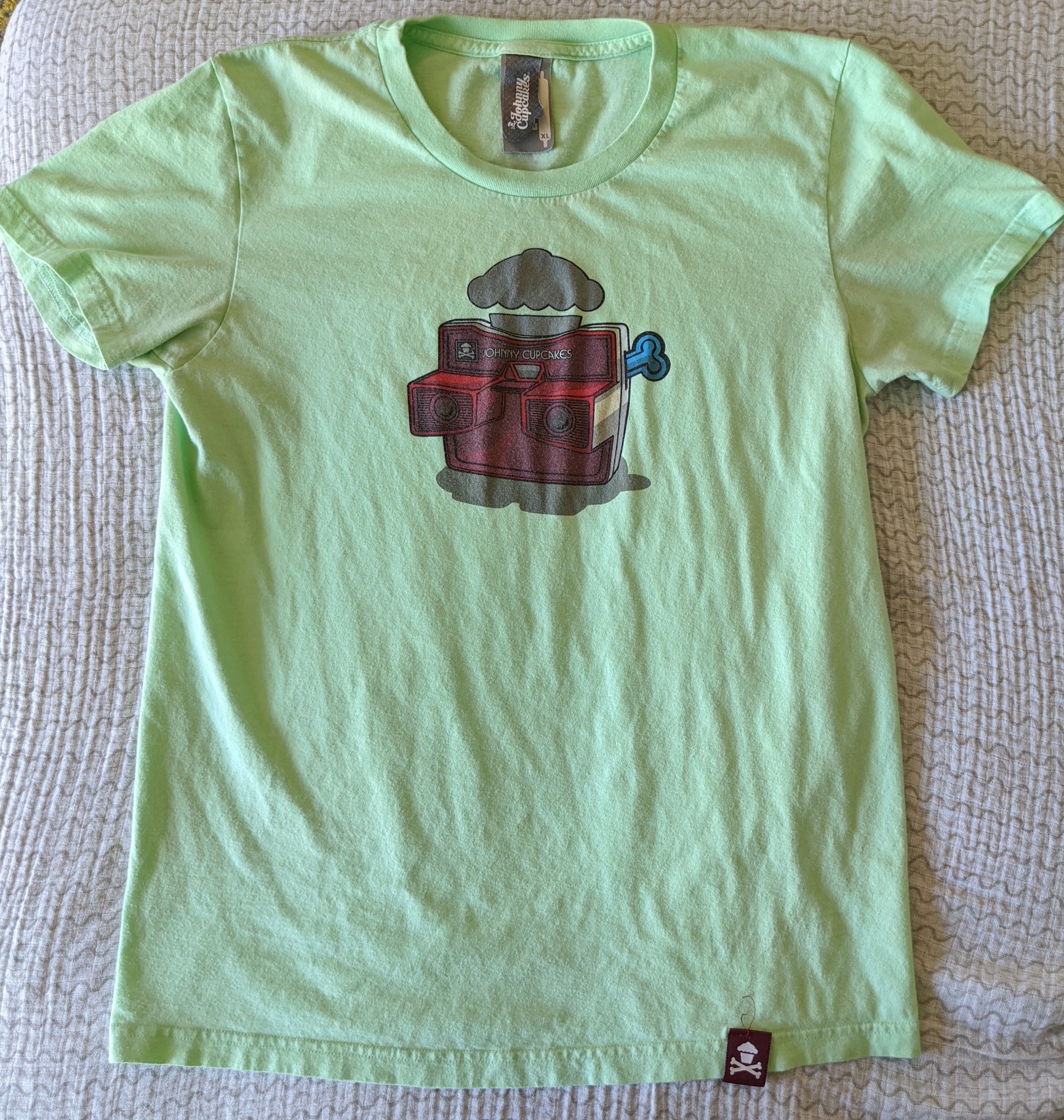 Women's XL - Viewfinder Johnny Cupcakes